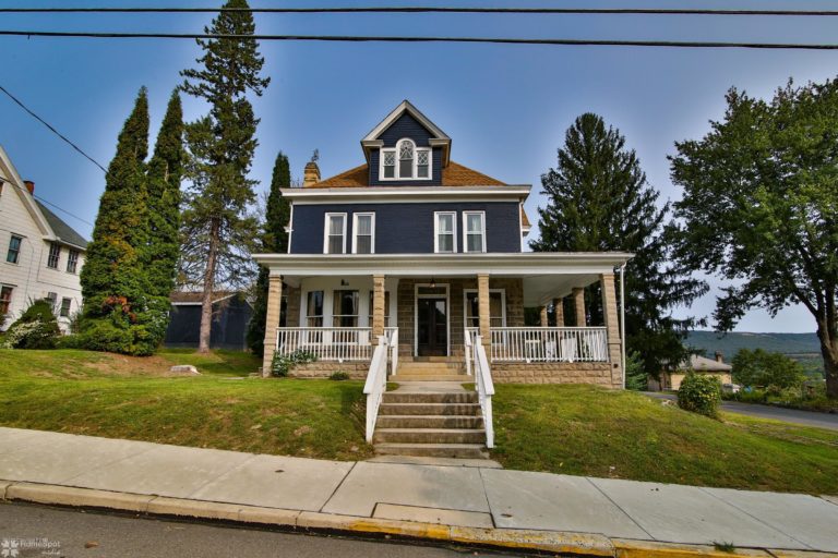 home Catasauqua PA 1 768x512